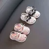 2022 Zomerprinses Overdekte tenen Sandalen Nieuw 0-1y Girls Soft Lace Pu Cute Baby First Walker Shoes Bow Solid Pink Flat G220523