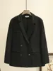 Damenoberbekleidung in Übergröße, Mäntel, Damenbekleidung, klassischer Blazer, vollständiger Polyester, maßgeschneiderter Kragen, Temperamenttaschen, einfarbig, Schwarz, STANDARD Su