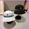 شارع أزياء دلو القبعة مصممة نساء جديد قبعات القبعات رجال الصيف رسائل الشريط كاسكيت الرياضة البيسبول قبعة الصياد D225054F