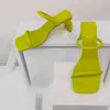 Sandales à talons hauts Summer 2022 Les talons cristallins portent de grandes sandales et sandales en ligne