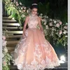 Элегантные кружевные кружевные кружева quinceanera