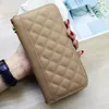 Leather Long Card cc Wallet Designer Mini New Womens Long Lingge Mobile Phone European and American Hand Bag Large Capacity Studen1505110