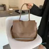 Designer, grande capacidade de um ombro de um ombro, bolsa de balde de moda bolsas de moda versátil de viagem de praia