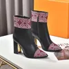 مصمم الأحذية الفاخرة الحذاء من الجلد الأصلي مارتن أحذية الكاحل في الكاحل المرأة