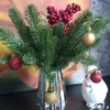 10pcs Artificial Pine Achles Branch Simulação de Natal Verde Plant Flower Acessórios para árvores de Natal Florais decorativos