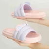 Pantofole Nxy Scivoli Scarpe da spiaggia 2023 Cute Bear Ear Home Indoor Antiscivolo Suola morbida Coppia sandali 220728