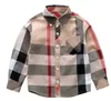 Klassieke jongens plaid shirts ontwerper Kinderen revers met lange mouw shirt kinderen kinderen met een pocket met borsten casual rooster tops herfstjongen kleding, maat 90-140 cm