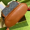 Toppnivå kvalitet luxuri designer liten ryggsäck brun äkta läder denim klaff resväskor klassisk rem dubbel axel väska koppling handväska med dammpåse