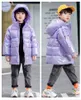 Winter Mid-Length Down Jackets voor babyjongens en meisjes kleurrijke capuchon en fluweel dikke warme casual jassen voor jongens en meisjes J220718