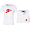 Sommar Casual Män Sätter TRACKSUIT Fashion O-Neck 100% Bomull Vit T-shirt Shorts 2 Piece Set Mens Varumärke Brev Skriv ut Sportkläder