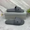 2022 أزياء Slide Sandals Slippers للرجال النساء مع مصمم الصندوق الأصلي للجنسين شاطئ النعال Melh