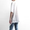 Camisetas masculinas tendência de moda coreana Hole assimétrico Brilhas quebradas de pescoço redondo de garganta curta de tamanho grande de tamanho grande