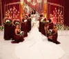 Luxury Mermaid Bröllopsklänningar Champagne Sheer Neck Långärmad Blom- applikationer Afrikanska Arabiska Wed Bridal Gowns Plus Storlek