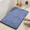 カーペットソリッドカラーシンプルなメモリフォームバスマット床敷物吸収性トイレ用バスルーム用の滑り止めのカーペットフットパッドパッド
