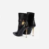 Women Boots Sexy Metal Lock تزيين الحذاء الذهب Stiletto High Heel مدببة إصبع القدمين الجوارب القصيرة السوستة Martin 0719