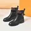 Sapatilha Botas Moda Ankle Boot Calfskin Chunky Martin Inverno Feminino Seda Couro Couro Plataforma Sapatos Altos Baixos