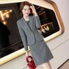 Abiti da lavoro Disegni uniformi formali Blazer Set per le donne Abiti da lavoro Abiti con abiti e giacche Cappotto da donna Stili OL Taglie forti