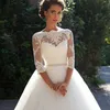 Robes de mariée robes de mariée hors de la dentelle épaule 3D Appliques florales arabes robes de mariée longues