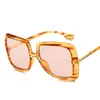 النظارات الشمسية خمر المتضخم المرأة العلامة التجارية مصمم إطار كبير متدرج نظارات شمسية الرجال مربع UV400 Gafas De Sol MujerSunglasses