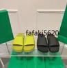 디자이너 젤리 여성 남성 Mid 힐 샌들 슬리퍼, 투명 재료, 유행, 섹시하고 사랑스러운, 맑은 해변 여자 신발 슬리퍼 G689
