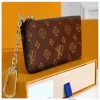 2021 NOUVELLE SPCET DE CLOOR 5 COLOR DMIRIER Le cuir titulaire de la mode de haute qualité Louise Womens ViUton Key Howder Purse Small Leather Key Key Portefeuille