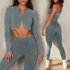 Zestaw sportowy Kobiety Seamless Yoga Sports Biustonosz Z Długim Rękawem Crop Top Gym Legginsy Spodenki Trening Ubrania dla 220330