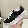 Lyxdesigner Kvinnor ankel skateboard sneakers skor tjock sulad mode kalvskinn tyg kudde känns avslappnad löpning campus låg häl storlek 34-45