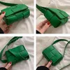Luxury Mini Ladies Square Weave Bag Pu Leather Shoulder Crossbody Påsar för kvinnor 2022 Spring Small Purses and Handbags Designer G220506