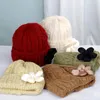 Bonnet/tête de mort casquettes femmes chapeau tricoté hiver chaud casquette femme avec fleurs couleur unie coton tricot muets frisé grossier BeanieBeanie/tête de mort Ch