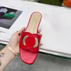 G Sandals Gglies Designer Mulheres mais novas chinelas de salto baixo Moda Fashion Cutout Leather Slides Beach Summer Summer Indoor Outdoor Classic ZCF1 K1F7