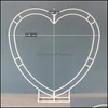 Disposizione in fila di fiori a forma di cuore Sfondo di matrimonio Arco Set Puntelli da palcoscenico per feste Stand decorativo Consegna a domicilio 2021 Decorazione Forniture per eventi