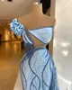 Klasik Sky Mavisi Ünlü Gece Elbise Omuz Kapalı Pullu Prom Elbiseler fırfırlar Düz Zemin Uzunluğu Partisi Kadınlar Resmi Pageant önlükleri