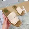 23SS TOP Womans Flat Mules Designer Supper Sandal Womans Summer Outdoor Pantoufle Niepoślizgowa platforma Slajd Black Multicolor Ladys Sandals Buty