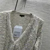 여자 스웨터 디자이너 여성 웨이브 패턴 탑은 술 버튼 버튼 소녀 밀라노 런웨이 크롭 셔츠 톱 셔츠 의류 고급 스트레치 카디건 21RI