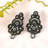 Lampadario penzolante KpacoTa Design unico Orecchini soutache fatti a mano Gioielli in cristallo Gioielli etnici Boho Donna Grande orecchino a goccia Colore nero beige