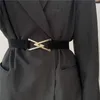 Bälten kvinnor bälte elastisk läder metall kvinnlig spänne midja bälte för klänning överrock windbreaker lady midja