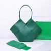 Bolsa de ombro feminina Aa Intreccio Bolsa de ombro aberta em couro trançado Arco Tote Bolsas de couro macio para axilas femininas Bolsa de mão fashion Bolsa de grande capacidade