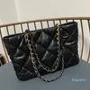 2022SS Women Black Classical Quilted Series Bags Läder Två-ton Chain Crossbody Shoulder Tote Handväskor stor kapacitet Luxur Designer Purse 36x8.5x27