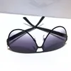 Solglasögon för kvinnor män sommar 2252 stil anti-ultraviolet retro platta full ramglas kommer slumpmässiga låda 2252s