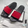 2022 Pantofole firmate Uomo Donna Scivoli Pelle Sandalo in gomma Stampa Scarpe con plateau Moda Pantofola a righe casual