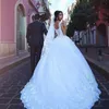 Lace Appliques A-Line Bröllopsklänningar Beaded Flowers Bridal Gowns Bandage Back Formal Long Vestidos de Marie