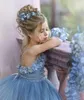 Dammiga blå spaghetti remmar tyllblomma flicka klänningar spets 3d blommor applikationer skivfruta ruffles flickor pageant klänning barn födelsedagsfest klänningar bc4690