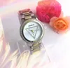 Anillo de diamantes Relojes para mujer 34 mm Alta calidad Hip Hop para mujer Bling Oro rosa Plata Acero inoxidable Cuarzo Dama Elegante regalos femeninos pulsera Relojes de pulsera