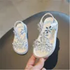 Sapatos de Princesa de Alta Qualidade 2022 Verão Novas Meninas Sandálias de Cristal Jelly Bottom Open Toe Senhoras Sapatos Lisos Moda Sola Macio Não-Slip Desgaste Resistente à Sandália