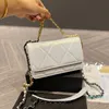 2022 Women Luxury Designer Bag Fashion Classic Flap Diamond Lattice Quilted Gold Chain Crossbody Cosmetic Cosmetic Handbag Purse Pouch 20cm
