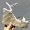 Letnie sandały na koturnie najwyższej jakości skórzana klasyka klamra przód tył buty z paskiem 13CM obcasy platforma projektant kolor tęczy sandały dla kobiet
