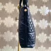Diseñador Icare Maxi Tote Bags en piel de cordero acolchada Denim Cuero genuino Moda Gran capacidad Compras Bolsos de lujo de verano Bolso de mujer Monedero Bolso de mano para mujer