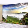 Gröna kullar och vita moln landskap väggmatta hippie bohemiskt dekoration sovrum j220804