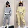 Set di abbigliamento Adolescenti Ragazze Tuta sportiva Moda Abbigliamento per bambini Primavera Autunno Lettera per bambini grandi Pantaloni maglione 2 pezzi Set 3-13Y Abbigliamento