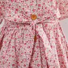 Kinder kleine Mädchen handgemachte gesmokte Blumen Blumendruck Kleider Frühling Sommer Kleinkind Mädchen Prinzessin Vintage Smock Kleid 220426